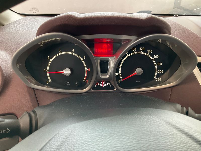 Ford Fiesta 1.4 Titanium 2009 – снимка 4