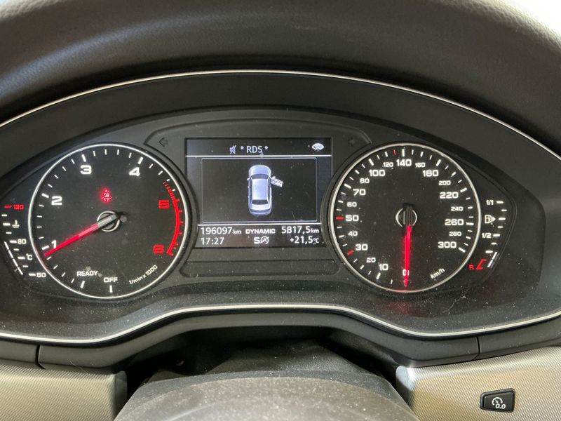 Audi A4 2.0 TDI Sport 2016 – снимка 18