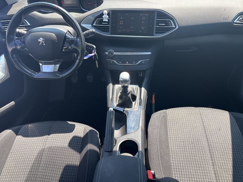 Peugeot 308 1.6 Blue-HDi Active Business 2018 – снимка 11