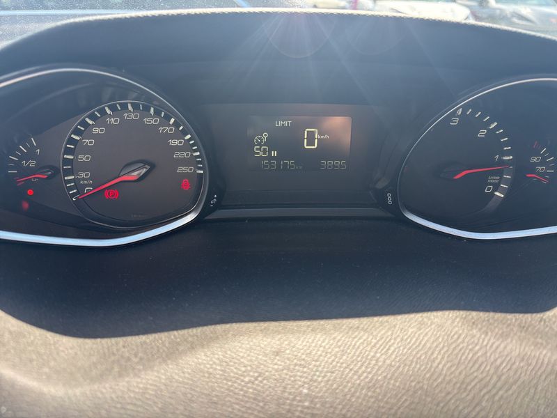 Peugeot 308 1.6 Blue-HDi Active Business 2018 – снимка 12