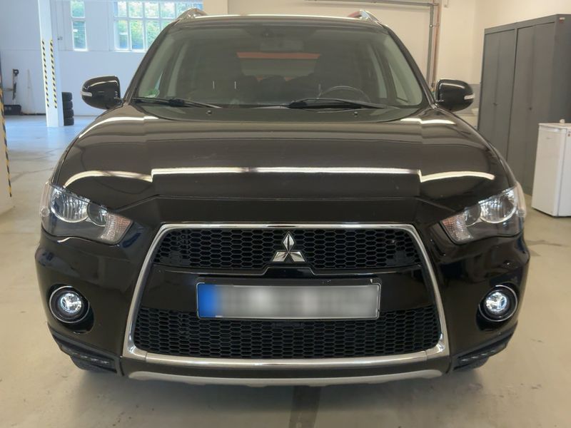 Mitsubishi Outlander 2.0 MIVEC Invite 2WD 2010 – снимка 14