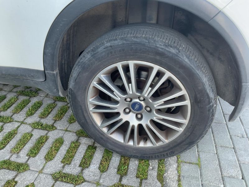Ford Kuga 2.0 TDCi Titanium 2011 – снимка 5