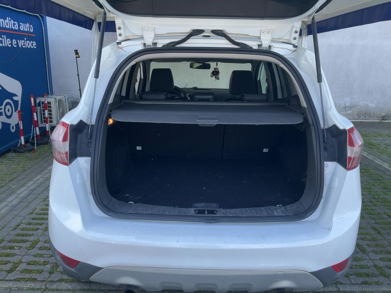 Ford Kuga 2.0 TDCi Titanium 2011 – снимка 15