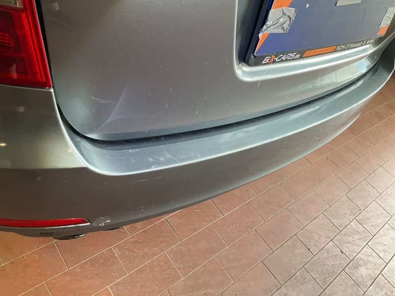 Skoda Superb 2.0 TDI Elegance 2012 – снимка 38