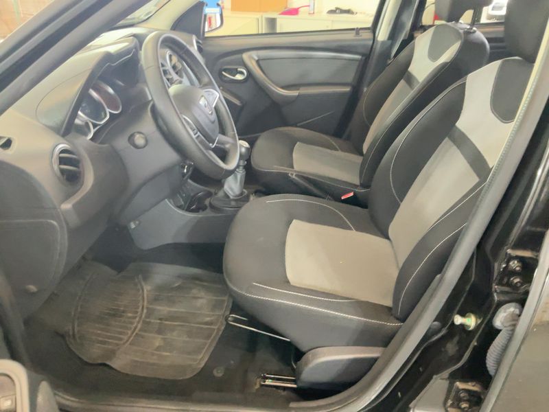 Dacia Duster 1.2 TCe Vikings 4x2 2017 – снимка 17