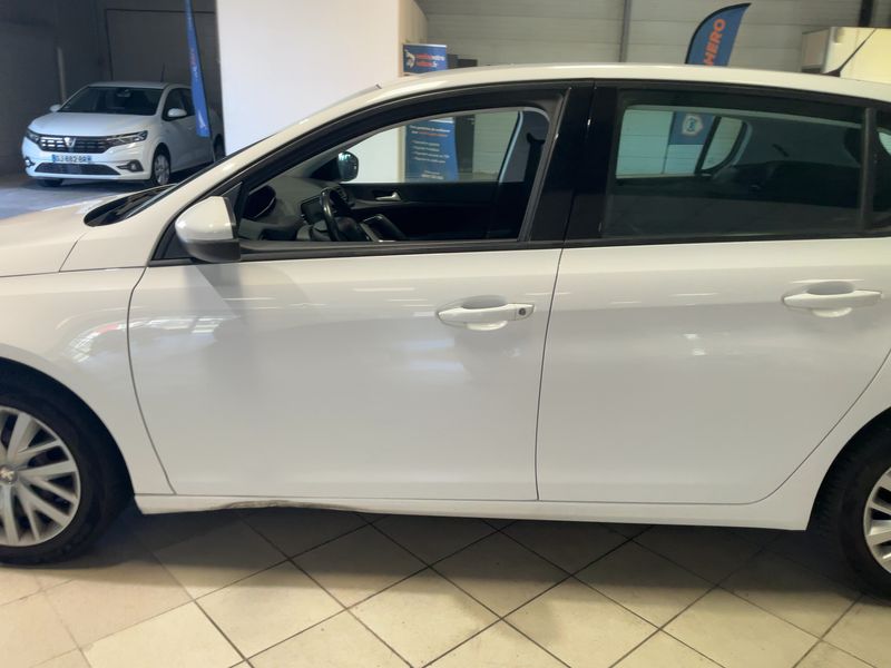 Peugeot 308 1.6 Blue-HDi Pack Clim Nav 2016 – снимка 4