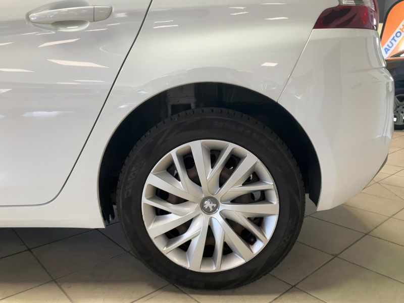 Peugeot 308 1.6 Blue-HDi Pack Clim Nav 2016 – снимка 5