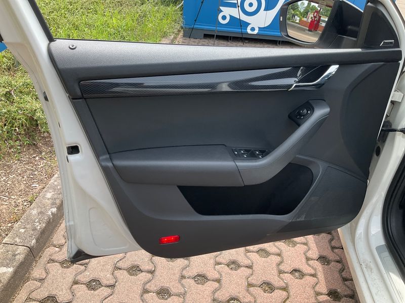 Skoda Octavia 2.0 TDI RS 2016 – снимка 25