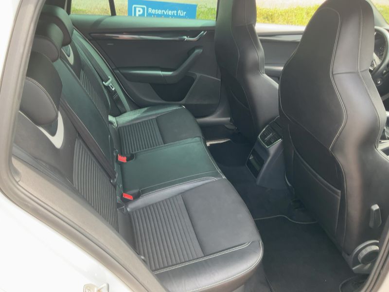 Skoda Octavia 2.0 TDI RS 2016 – снимка 20