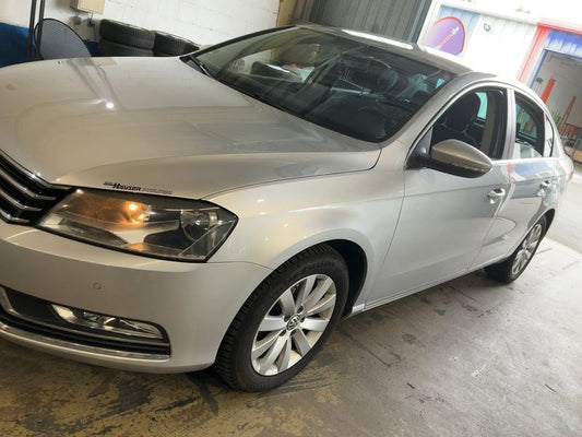 Volkswagen Passat 1.4 TSI Comfortline BlueMotion Tech 2014 – снимка 2