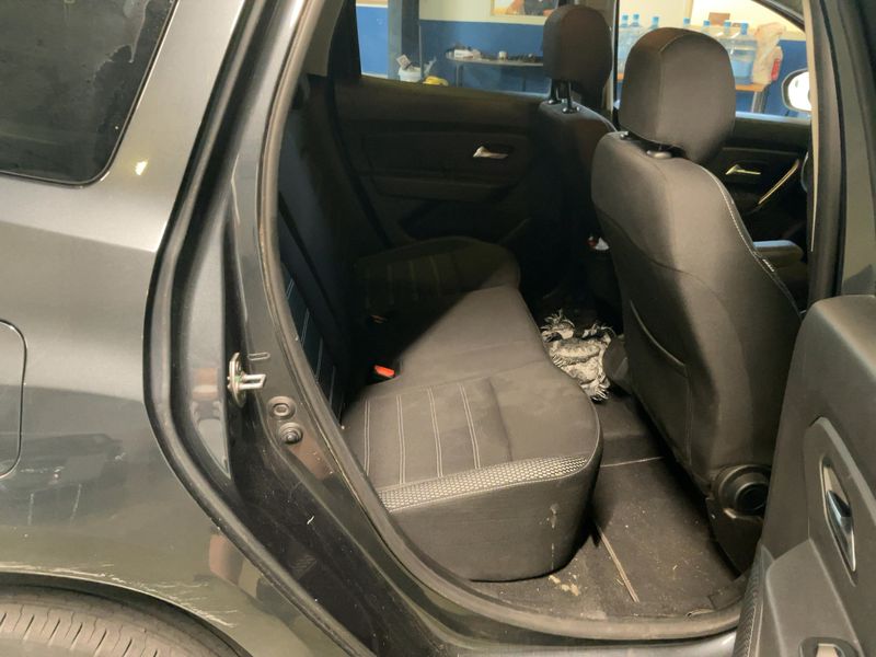 Dacia Duster 1.5 Blue dCi Prestige 2019 – снимка 14