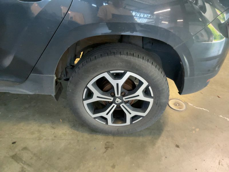 Dacia Duster 1.5 Blue dCi Prestige 2019 – снимка 18