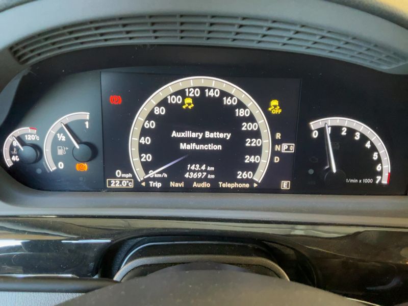 Mercedes-Benz S-Klasse S 500 CGI 4Matic BlueEfficiency 2011 – снимка 18