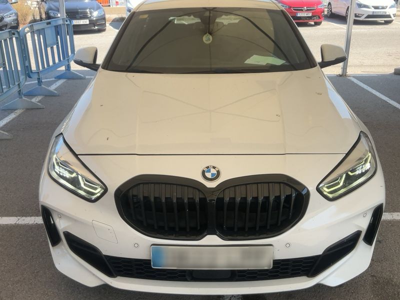 BMW 1er 118d M Sport 2021 – снимка 14