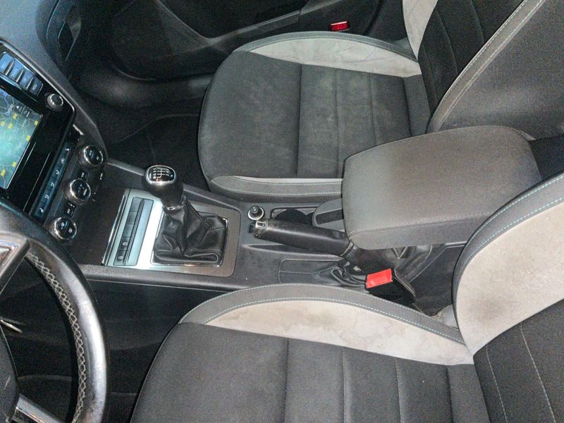 Skoda Octavia 2.0 TDI Joy 2016 – снимка 25