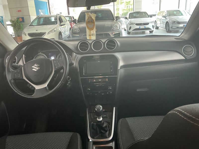 Suzuki Vitara 1.4 DITC Mild-Hybrid Cool 4x2 2022 – снимка 17