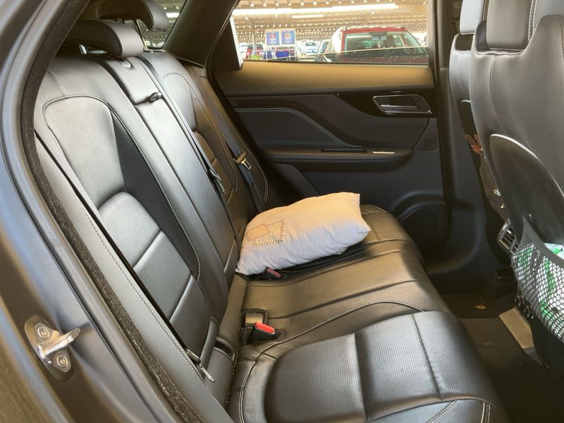 Jaguar F-Pace 20d R-Sport AWD 2017 – снимка 19