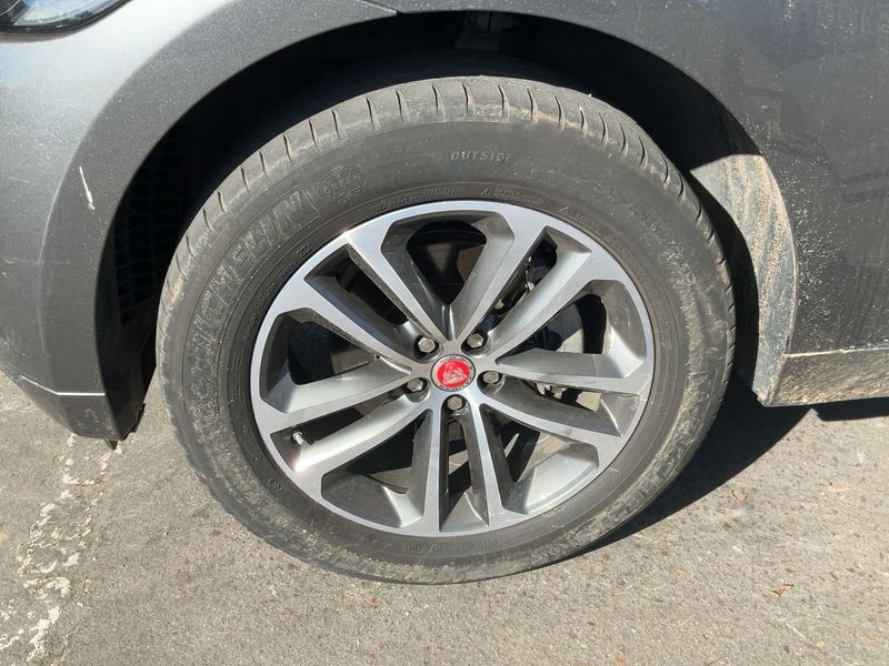 Jaguar F-Pace 20d R-Sport AWD 2017 – снимка 3