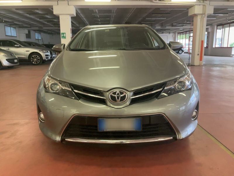 Toyota Auris 1.4 Turbodiesel Active 2014 – снимка 14