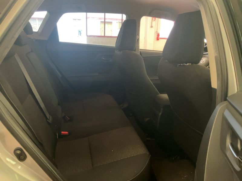 Toyota Auris 1.4 Turbodiesel Active 2014 – снимка 19