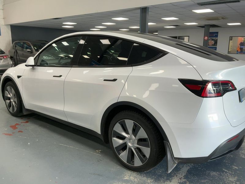 Tesla Model Y Standard Range 2023 – снимка 6
