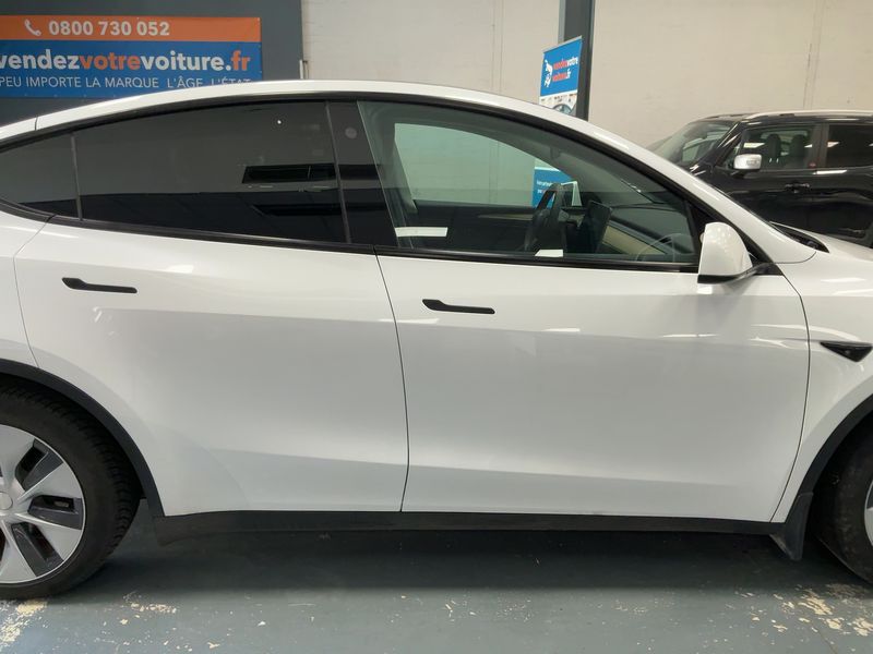 Tesla Model Y Standard Range 2023 – снимка 10