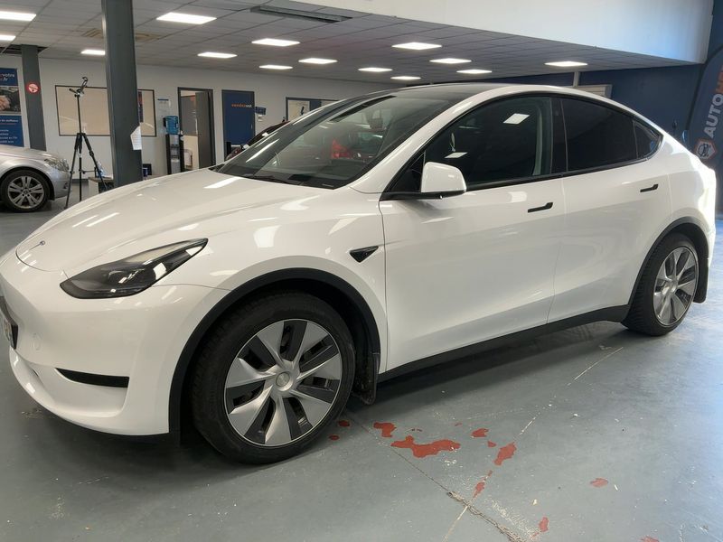 Tesla Model Y Standard Range 2023 – снимка 2