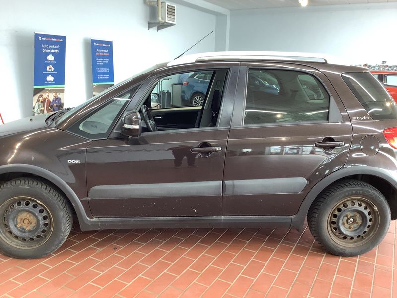 Suzuki SX4 2.0 DDiS Style 4x4 2013 – снимка 4