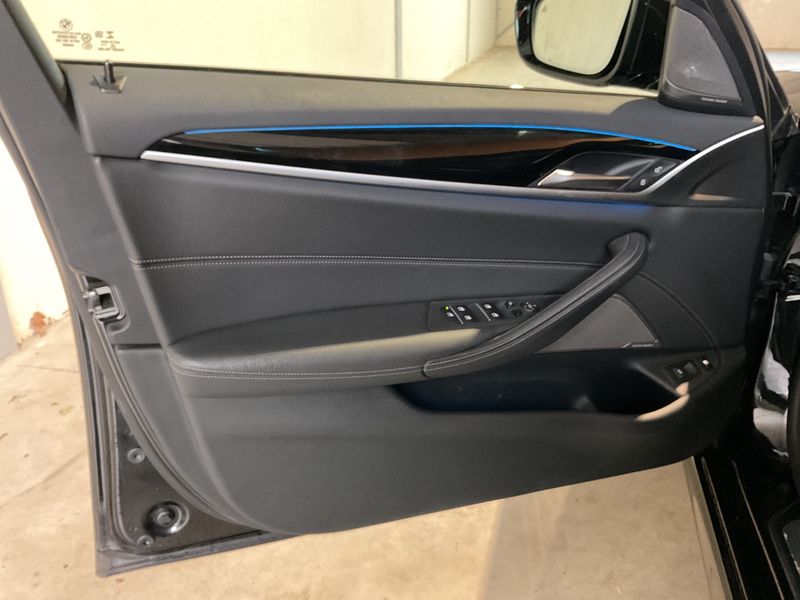 BMW 5er 530e xDrive M Sport 2020 – снимка 25