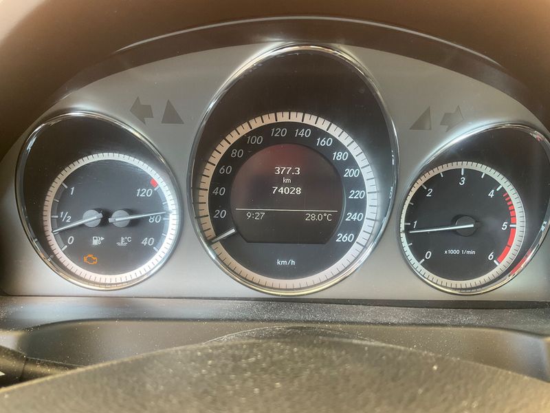 Mercedes-Benz C-Klasse C 220 CDI BlueEfficiency Avantgarde 2009 – снимка 18