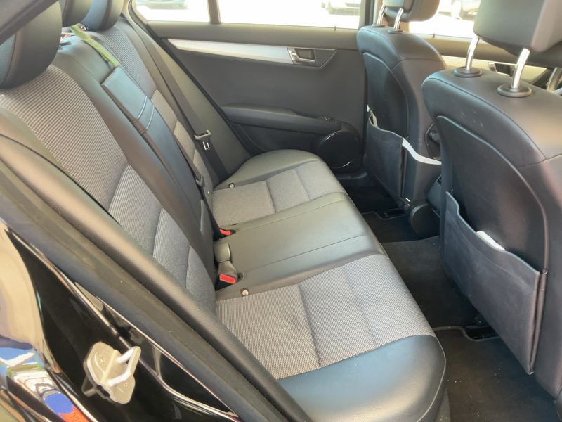 Mercedes-Benz C-Klasse C 220 CDI BlueEfficiency Avantgarde 2009 – снимка 19