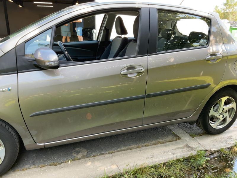 Toyota Yaris 1.5 Hybrid ByD 2015 – снимка 4