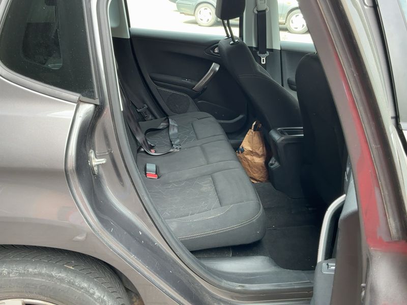 Peugeot 2008 1.6 Blue-HDi Active 2016 – снимка 19