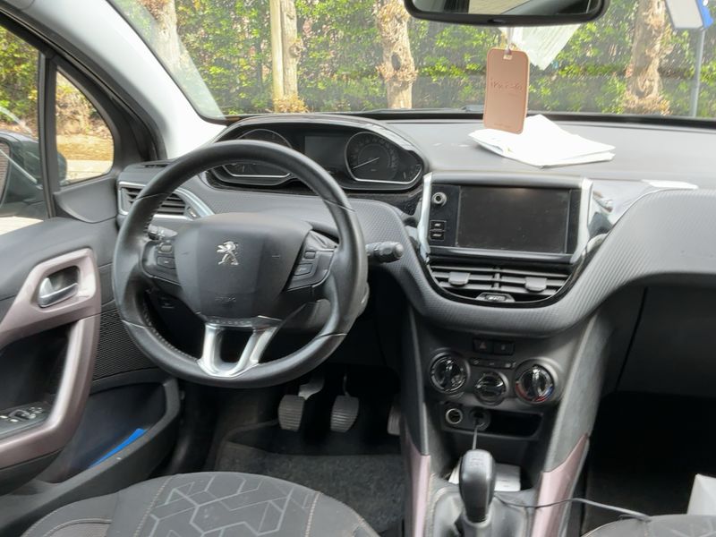 Peugeot 2008 1.6 Blue-HDi Active 2016 – снимка 17