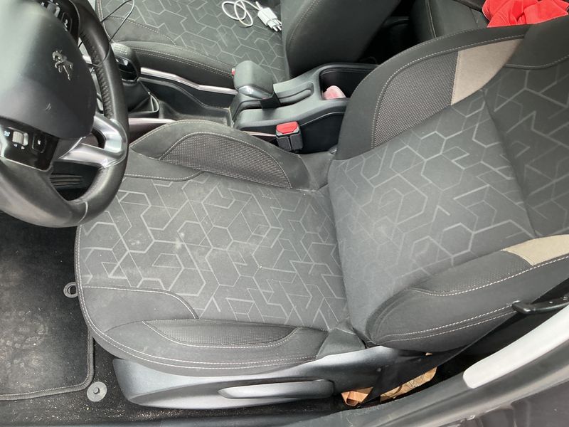 Peugeot 2008 1.6 Blue-HDi Active 2016 – снимка 39