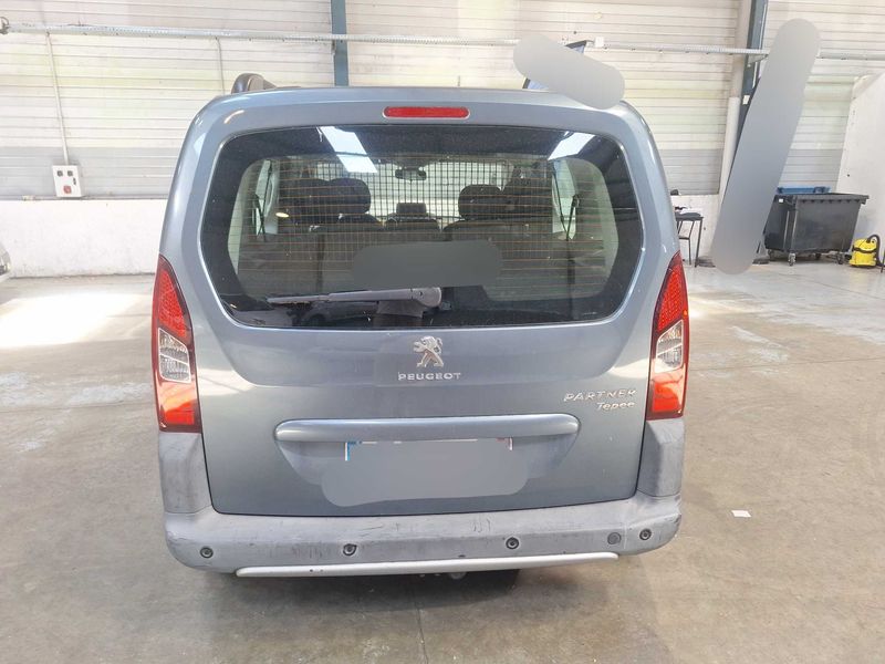 Peugeot Partner 1.6 HDi Outdoor 2013 – снимка 4