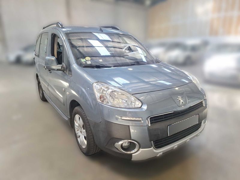 Peugeot Partner 1.6 HDi Outdoor 2013 – снимка 6