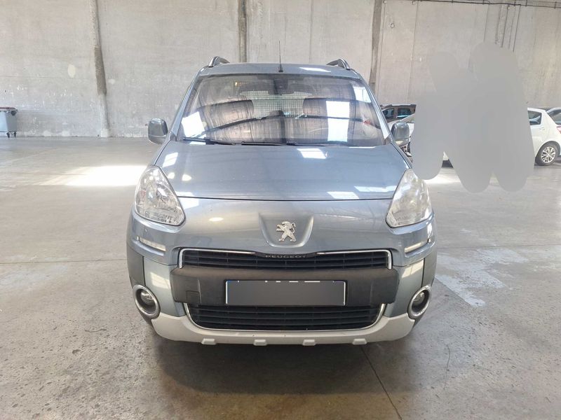Peugeot Partner 1.6 HDi Outdoor 2013 – снимка 7