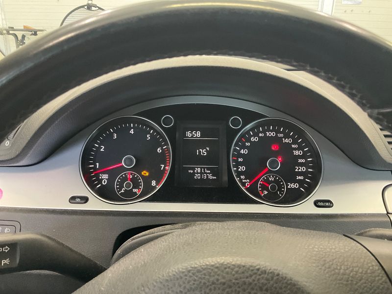 Volkswagen Passat 1.4 TSI Sportline 2010 – снимка 4