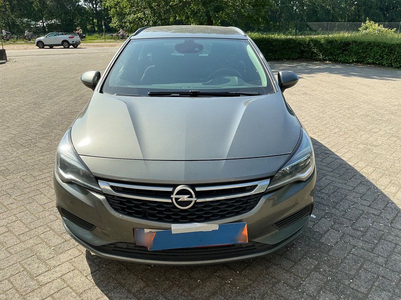 Opel Astra 1.6 CDTI DPF Edition Start/Stop 2019 – снимка 14