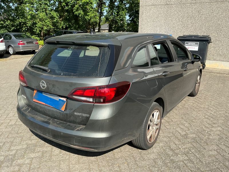 Opel Astra 1.6 CDTI DPF Edition Start/Stop 2019 – снимка 8