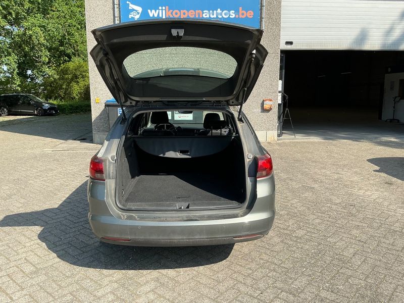 Opel Astra 1.6 CDTI DPF Edition Start/Stop 2019 – снимка 15