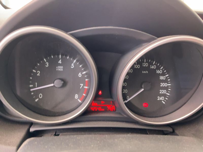 Mazda 5 2.0 Active 2013 – снимка 18