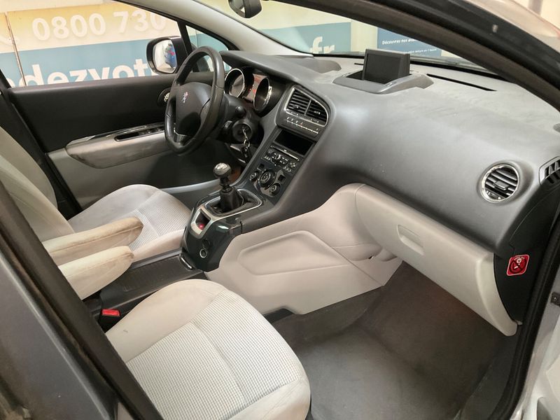 Peugeot 5008 1.6 HDi Allure 2012 – снимка 3