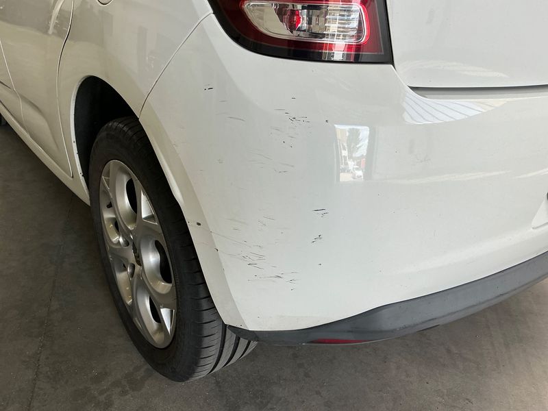 Citroen C3 1.4 HDi Attraction 2014 – снимка 35