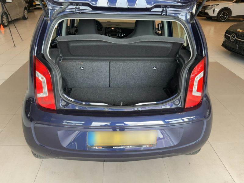 Volkswagen up! 1.0 Move up! 2016 – снимка 15