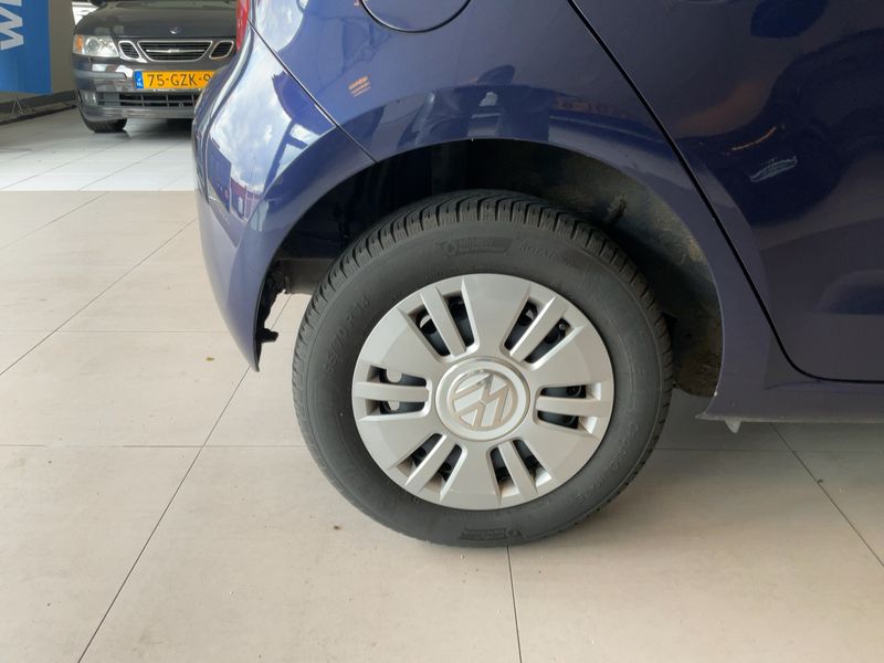 Volkswagen up! 1.0 Move up! 2016 – снимка 9