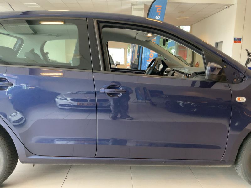 Volkswagen up! 1.0 Move up! 2016 – снимка 10
