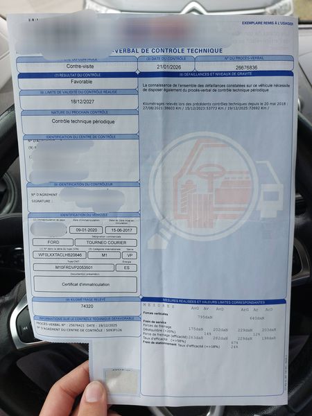 Ford Tourneo 1.0 EcoBoost Titanium 2017 – снимка 18