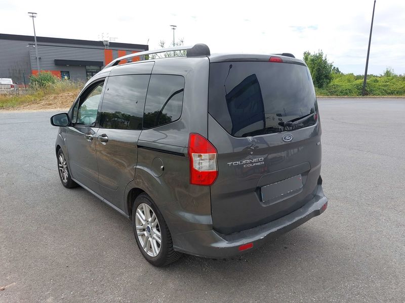 Ford Tourneo 1.0 EcoBoost Titanium 2017 – снимка 3